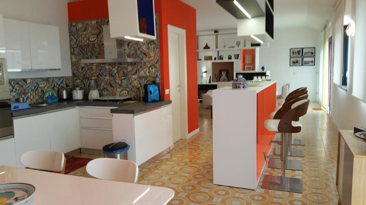 Taormina Holiday Apartment ภายนอก รูปภาพ