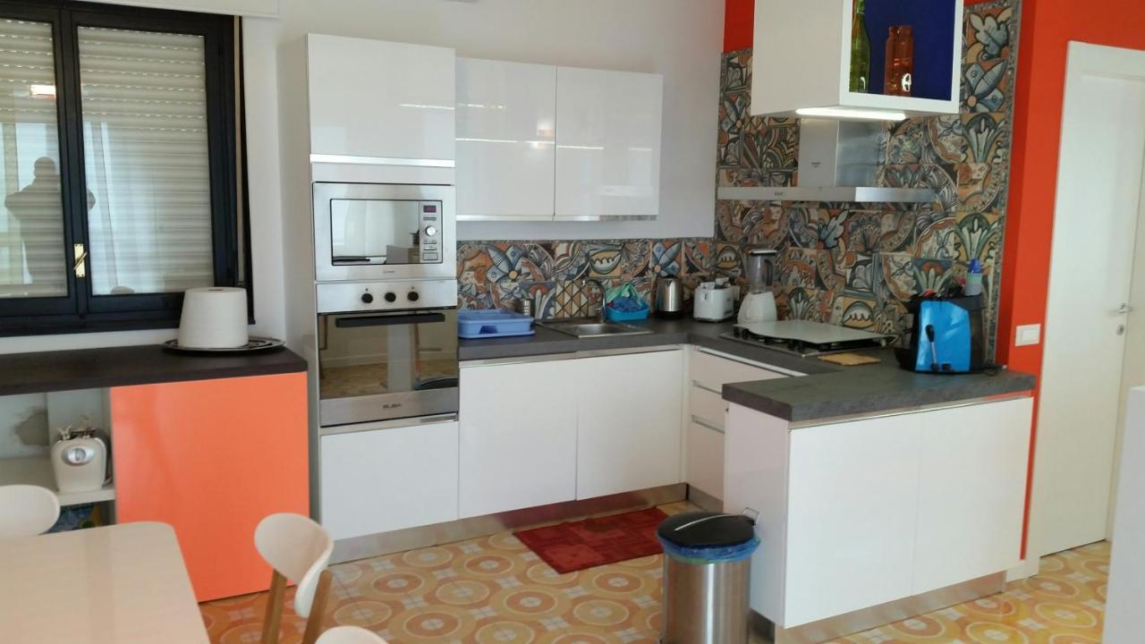 Taormina Holiday Apartment ภายนอก รูปภาพ