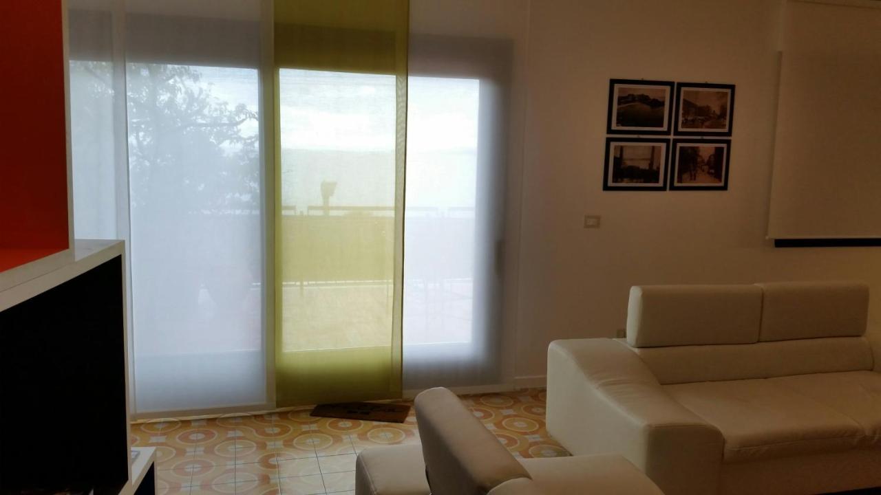 Taormina Holiday Apartment ภายนอก รูปภาพ